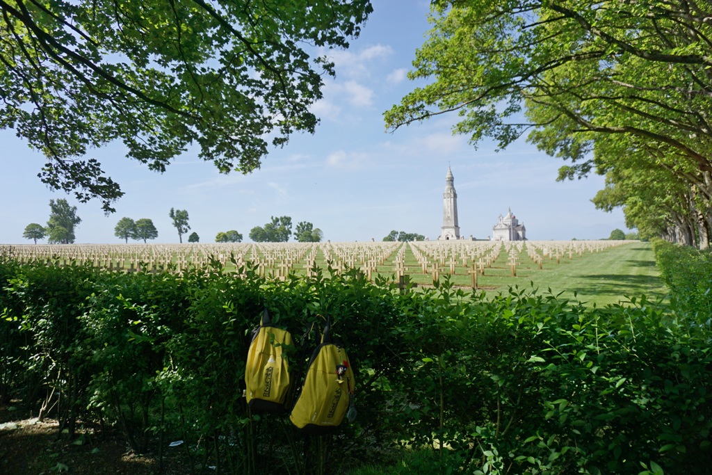 sentier du poilu cimetiere commemoratif